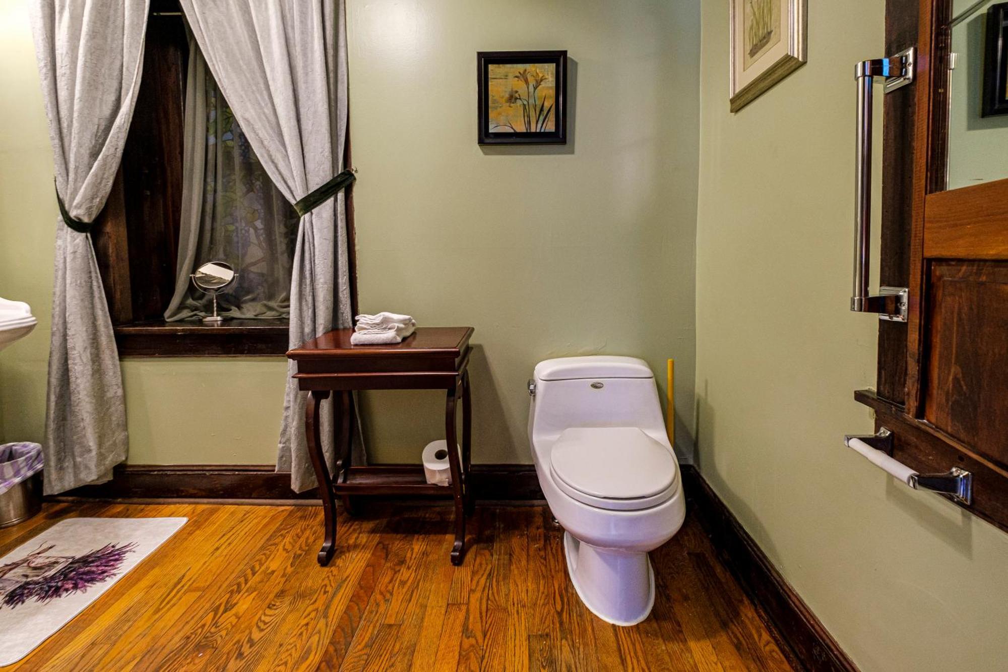 Britain Stone Manor Boutique Inn מראה חיצוני תמונה