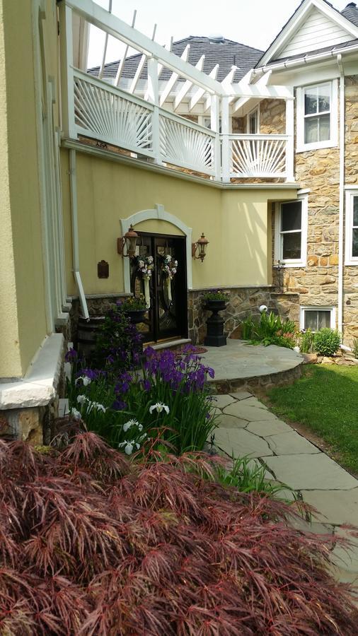 Britain Stone Manor Boutique Inn מראה חיצוני תמונה